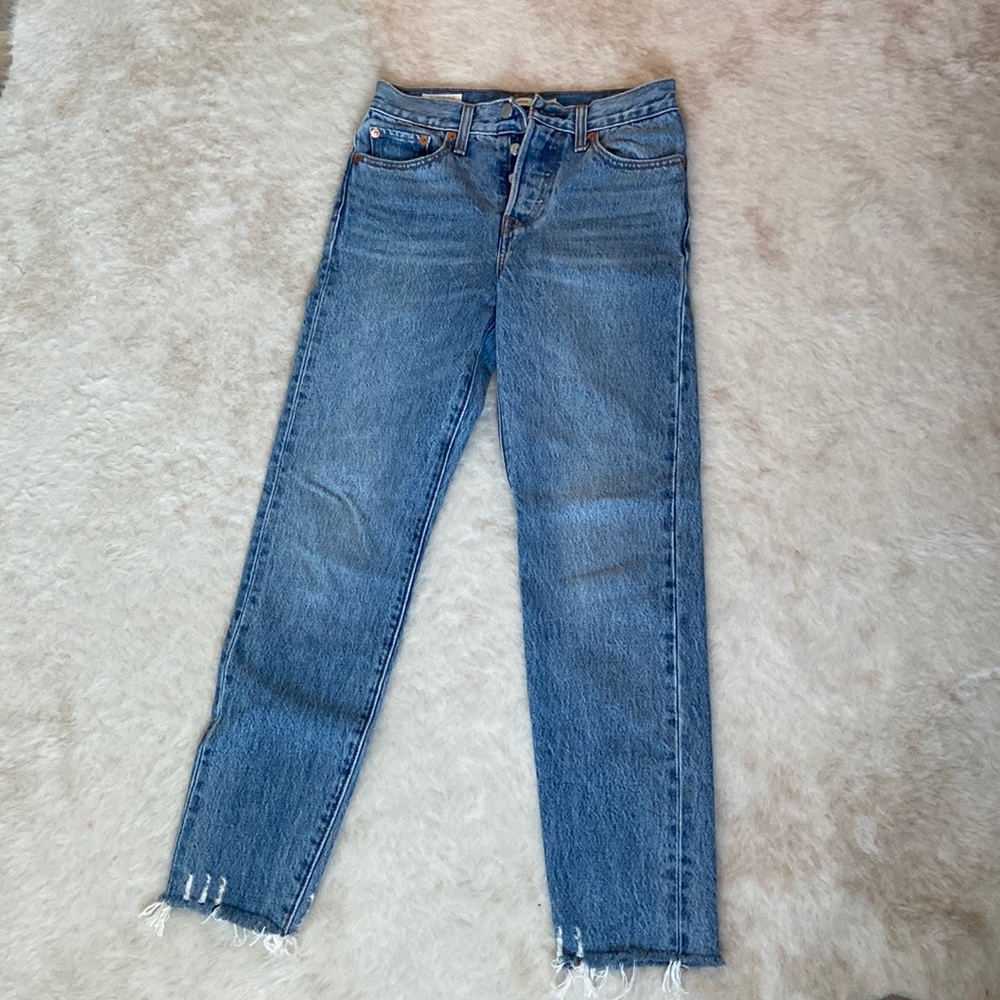 Levis Wedgie Jeans - Never Worn!